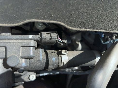 Used 2013 Chevrolet Impala LT w/ LT Sunroof Package image 36