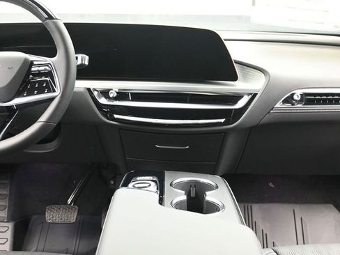 New 2026 Cadillac Lyriq Luxury image 23