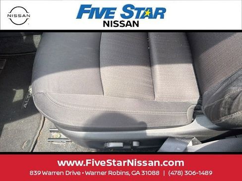 Used 2023 Nissan Altima 2.5 SV FWD image 23