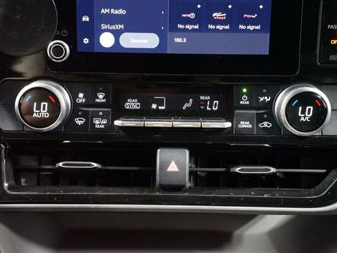 Certified 2024 Toyota Highlander LE FWD image 20