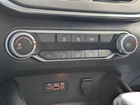 Used 2019 Nissan Altima 2.5 SR image 18