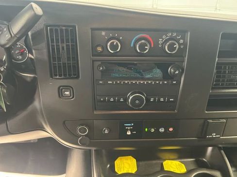Used 2019 Chevrolet Express 2500 w/ Enhanced Convenience Package image 10