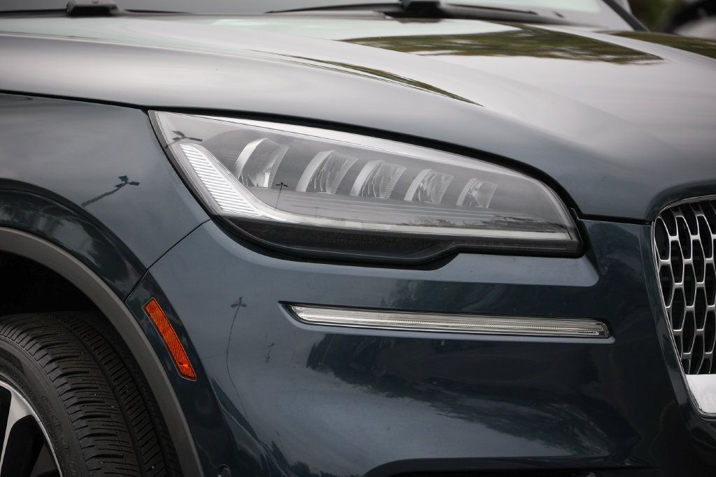 Used 2023 Lincoln Aviator Reserve w/ Equipment Group 201A AWD/4WD image 23