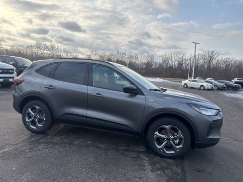 Used 2026 Ford Escape ST-Line image 18