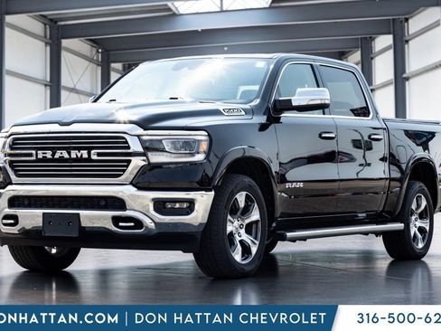 Used 2022 RAM 1500 Laramie AWD/4WD image 1