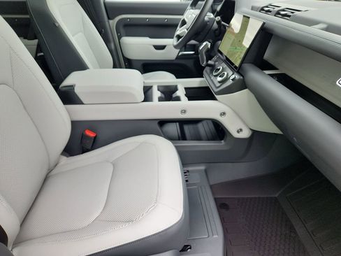 New 2026 Land Rover Defender 110 S AWD/4WD image 3