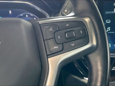 Used 2025 Chevrolet Silverado 1500 LT RWD image 9