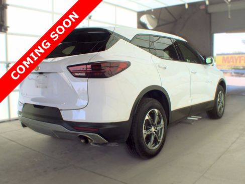 Used 2025 Chevrolet Blazer LT FWD image 4
