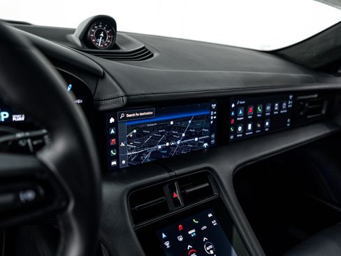 Certified 2024 Porsche Taycan GTS image 14