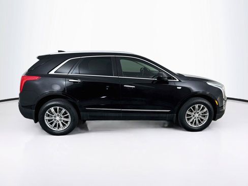 Used 2017 Cadillac XT5 Luxury w/ Driver Awareness Package FWD image 5