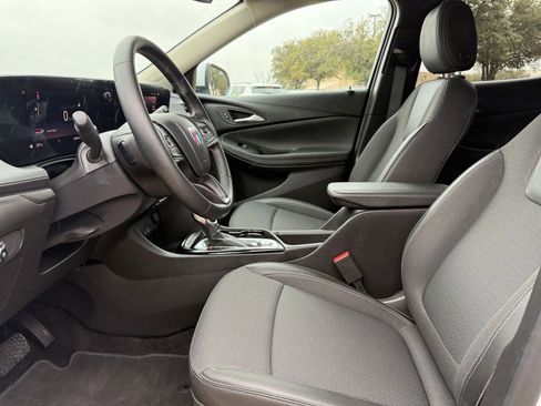 Used 2025 Buick Encore GX Preferred image 27