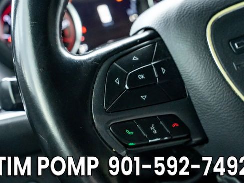 Used 2019 Dodge Challenger SXT image 23