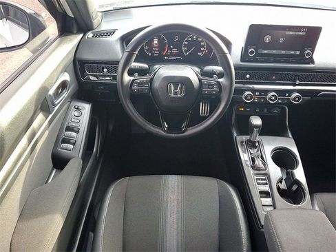 Used 2025 Honda Civic Sport image 11