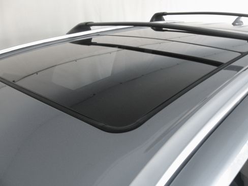 Used 2020 Toyota Highlander Platinum image 27