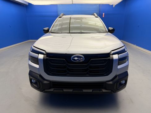 Used 2026 Subaru Outback Premium AWD/4WD image 3
