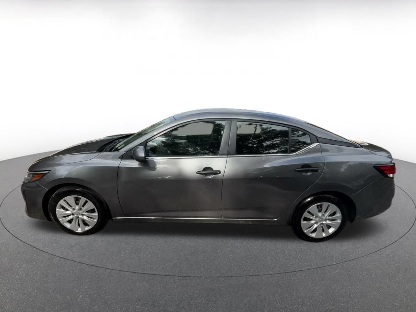 Used 2025 Nissan Sentra S FWD image 8