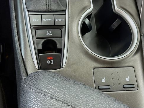 Certified 2023 Toyota Camry XLE image 11