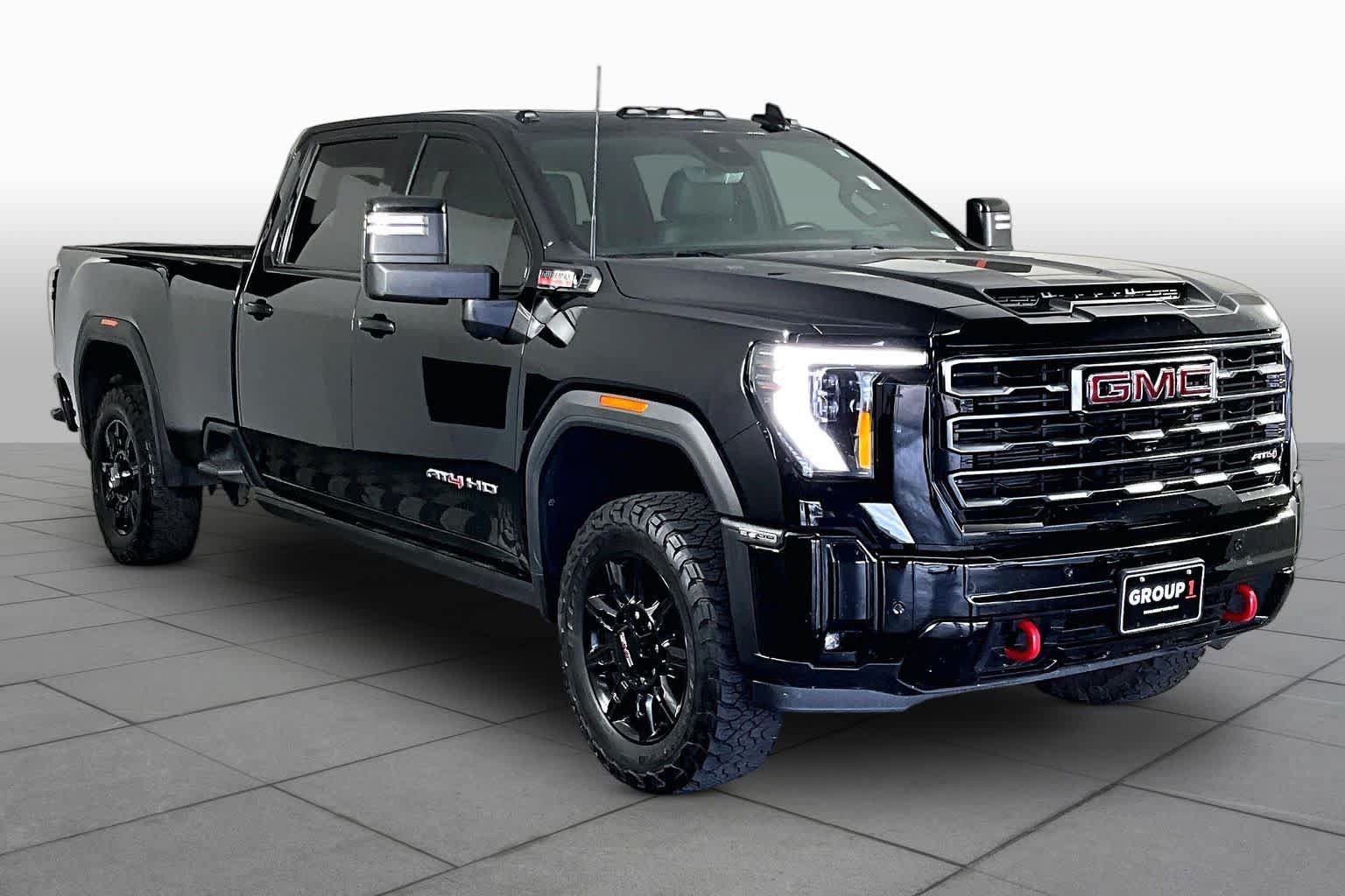 Used 2025 GMC Sierra 3500 AT4 w/ AT4 Premium Plus Package AWD/4WD image 3