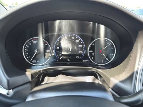 Used 2020 Buick Enclave Avenir w/ Avenir Technology Package AWD/4WD image 11
