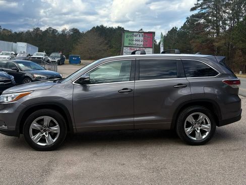 Used 2015 Toyota Highlander Limited Platinum image 4