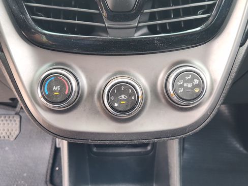 Used 2019 Chevrolet Spark LT FWD image 20
