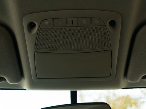 Used 2019 Nissan Sentra S image 32