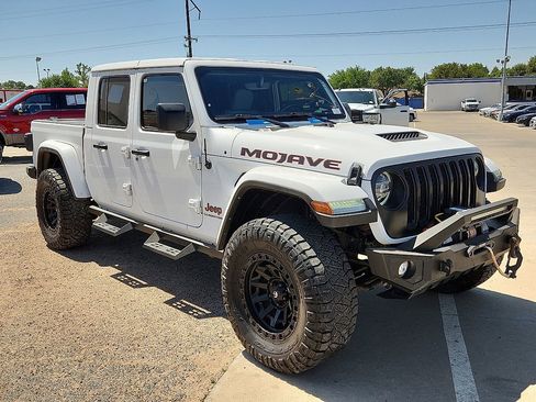 Used 2022 Jeep Gladiator Mojave w/ Dual Top Group AWD/4WD image 4