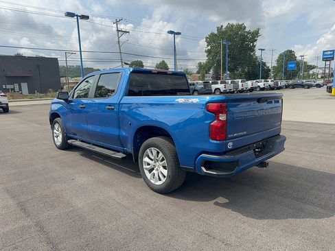 Used 2022 Chevrolet Silverado 1500 Custom AWD/4WD image 3