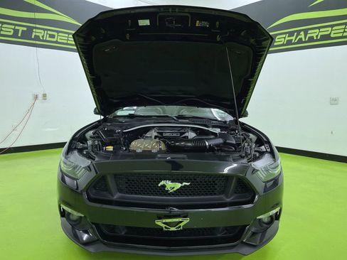 Used 2017 Ford Mustang GT Premium image 4
