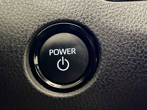 Used 2025 Toyota Camry SE FWD image 23