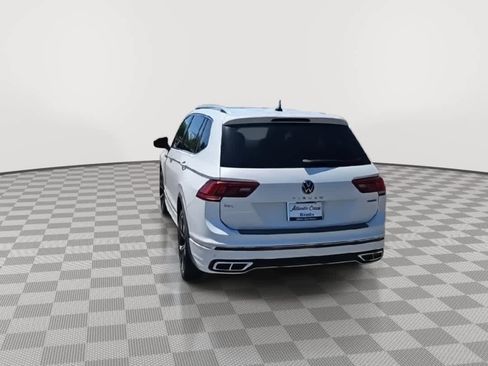 Used 2022 Volkswagen Tiguan SEL R-Line image 7