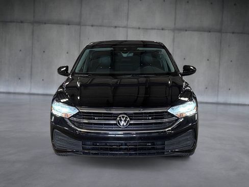 Used 2024 Volkswagen Jetta SE FWD image 8
