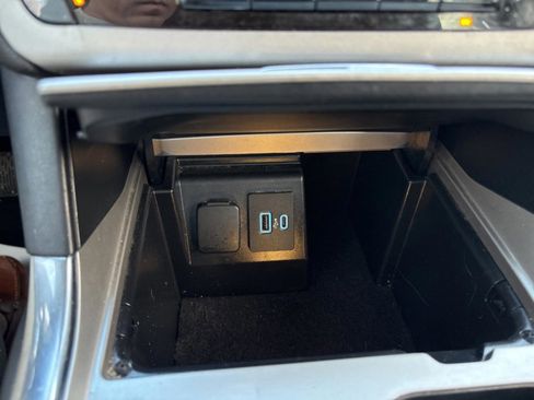 Used 2023 Ford Explorer XLT w/ Equipment Group 202A image 18