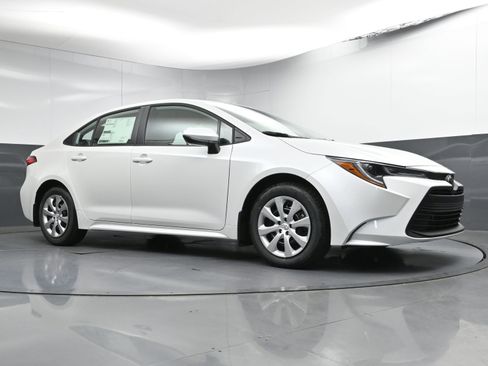 New 2026 Toyota Corolla LE image 20