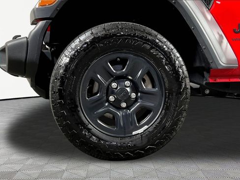 Used 2025 Jeep Wrangler Unlimited Sport AWD/4WD image 32