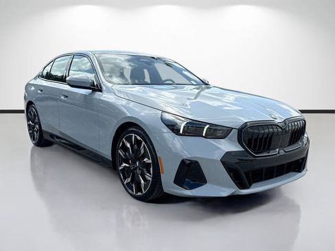New 2027 BMW 530i w/ M Sport Package RWD image 1
