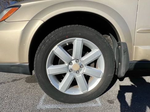 Used 2008 Subaru Outback 2.5i L.L. Bean image 23