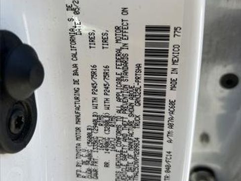 Certified 2023 Toyota Tacoma SR5 image 10