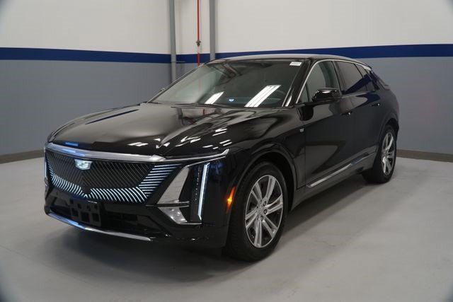 Certified 2024 Cadillac Lyriq Tech AWD/4WD image 1