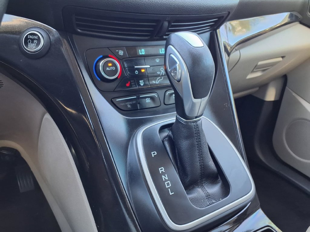Used 2017 Ford C-MAX Titanium FWD image 27