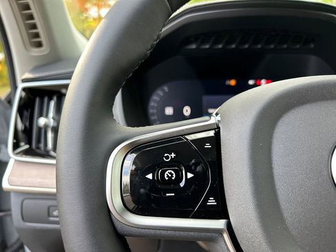 New 2026 Volvo XC90 B6 Plus w/ Protection Package Premier image 13