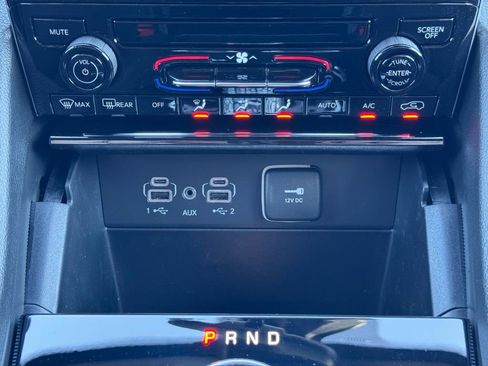 New 2026 Jeep Grand Cherokee Laredo image 18