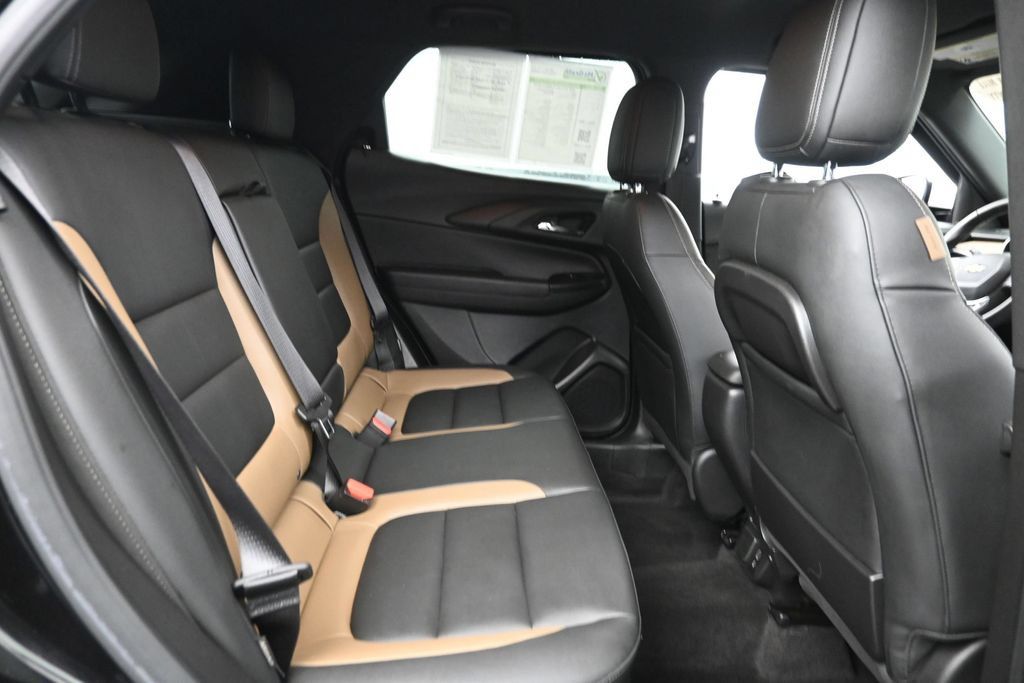 Used 2021 Chevrolet TrailBlazer ACTIV w/ Technology Package AWD/4WD image 10