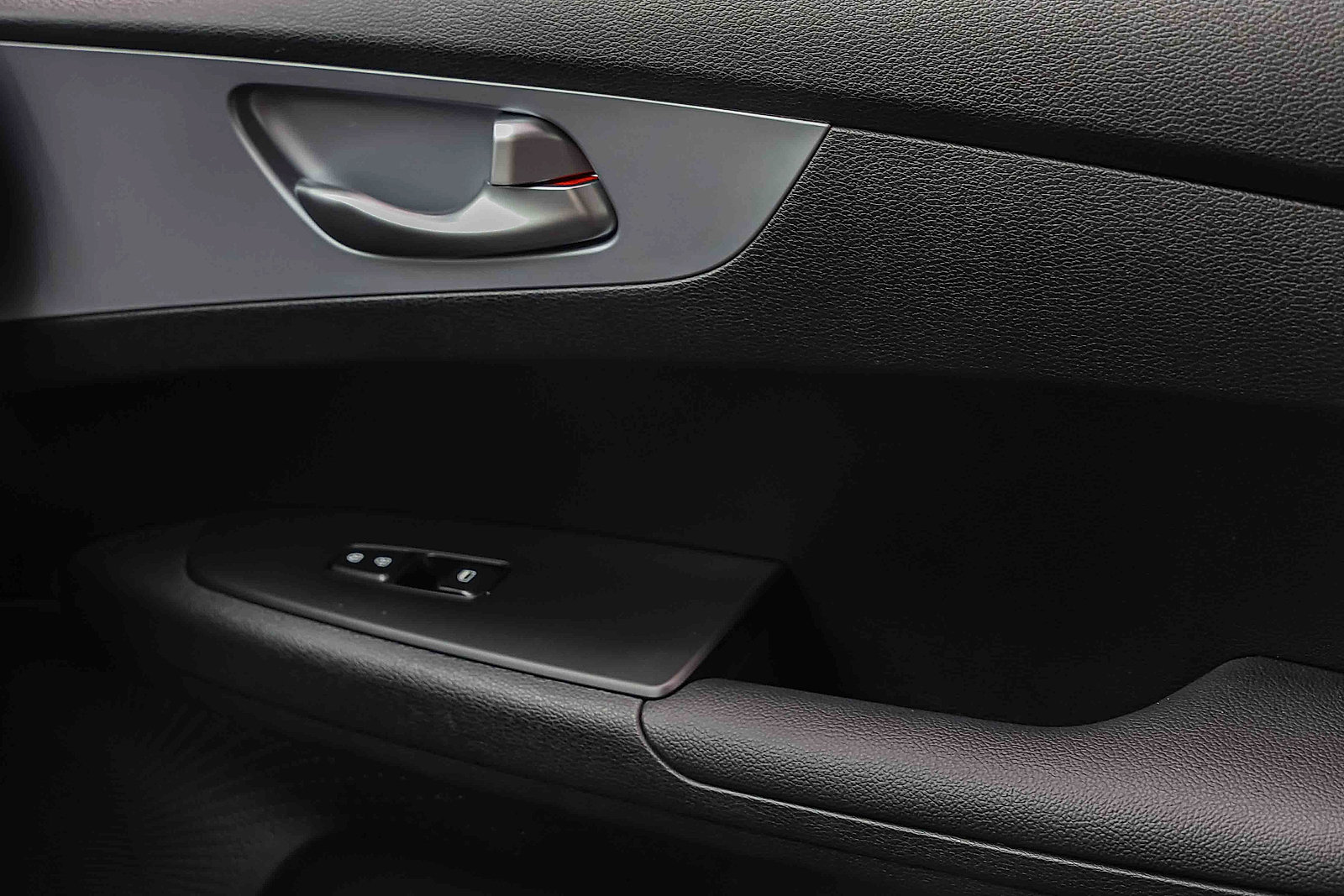 Certified 2024 Kia Forte LXS w/ LXS Technology Package FWD image 16