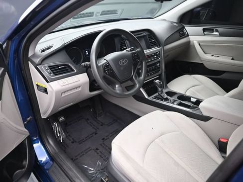Used 2016 Hyundai Sonata Sport w/ Cargo Package FWD image 9