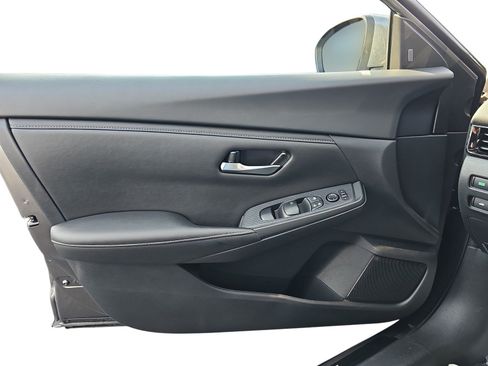 Used 2025 Nissan Sentra SV w/ All-Weather Package FWD image 22