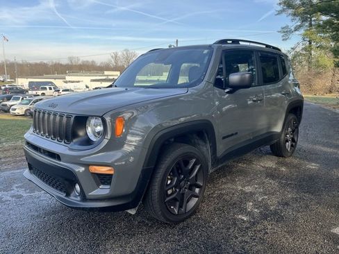 Used 2021 Jeep Renegade Latitude image 9