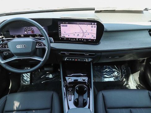 New 2026 Audi Q3 quattro 2.0T AWD/4WD image 16