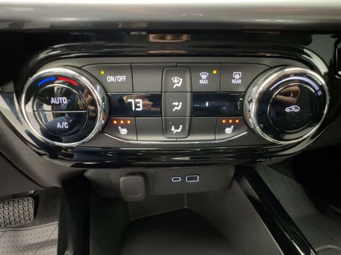 New 2026 Chevrolet Trax LT w/ LT Convenience Package image 17