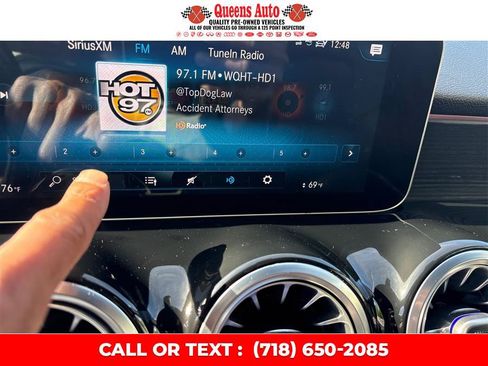 Used 2021 Mercedes-Benz GLB 250 4MATIC w/ Premium Package image 45